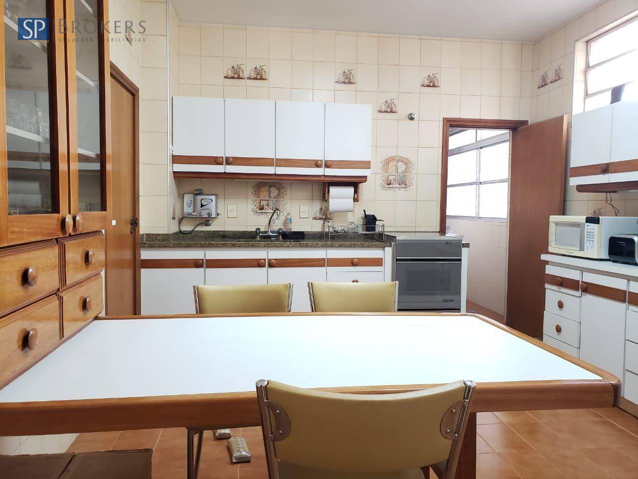 Apartamento à venda com 3 quartos, 136m² - Foto 7