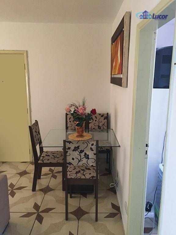 Apartamento à venda com 2 quartos, 50m² - Foto 2