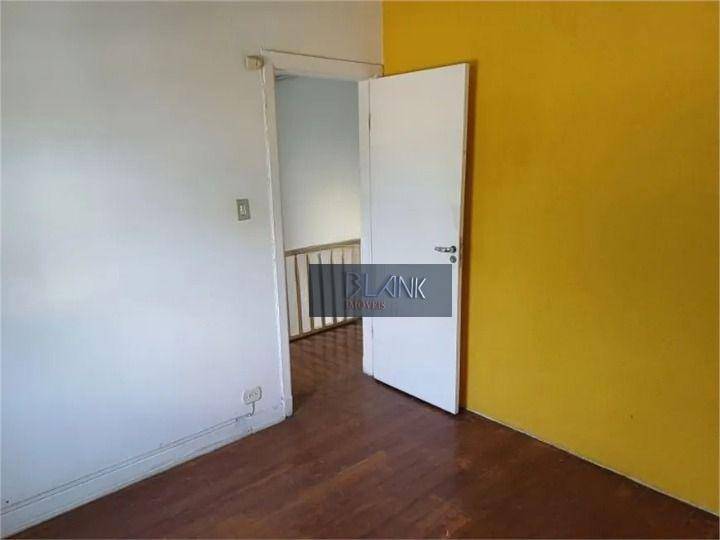 Casa para alugar com 7 quartos, 204m² - Foto 14