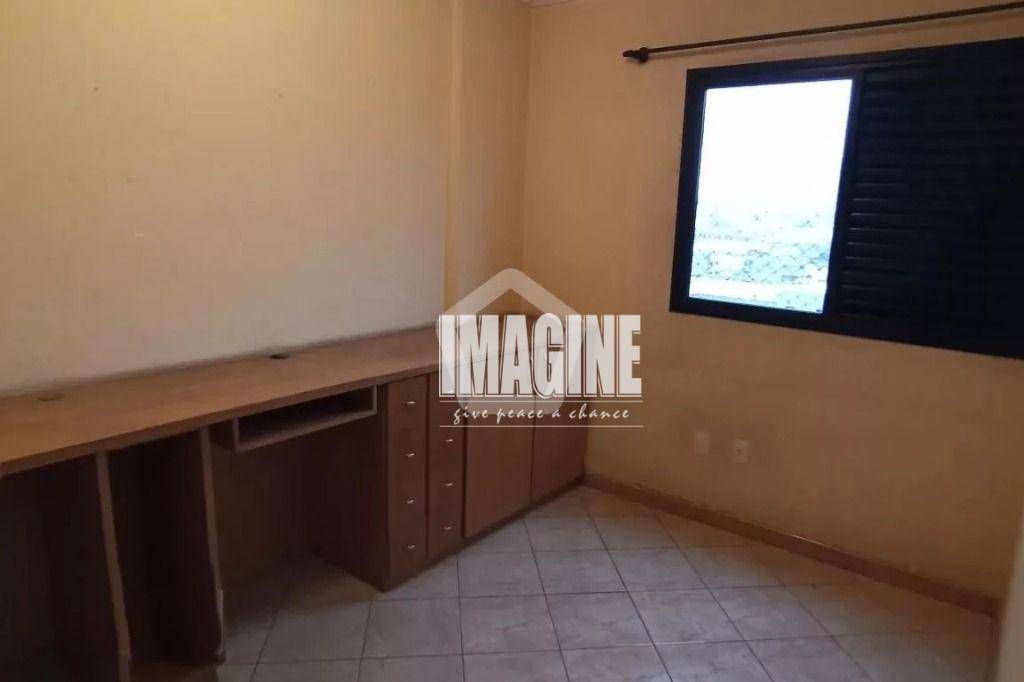 Apartamento à venda com 3 quartos, 77m² - Foto 12