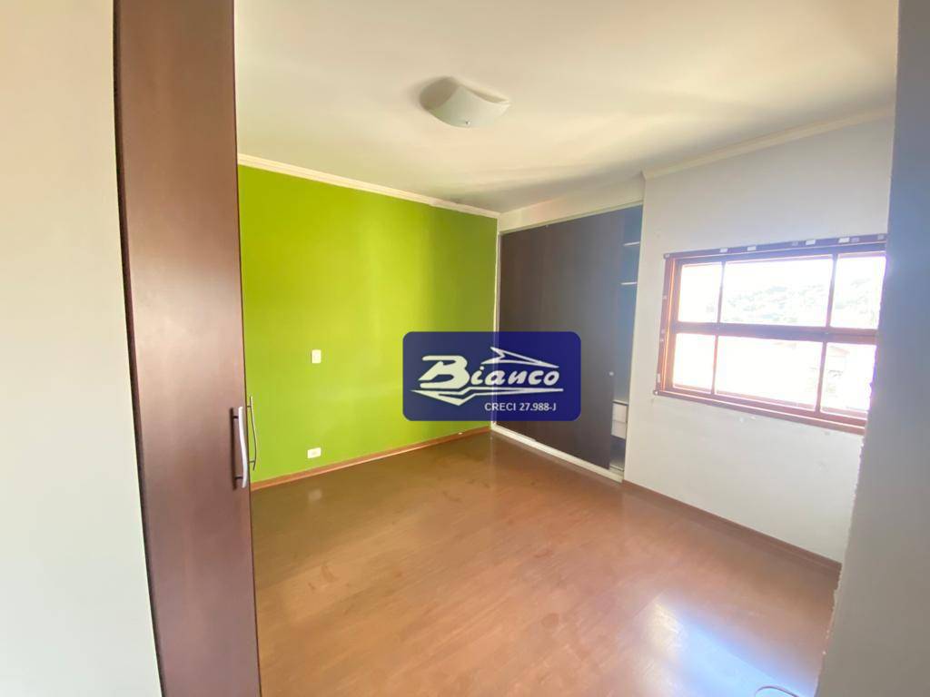 Casa para alugar com 4 quartos, 280m² - Foto 18