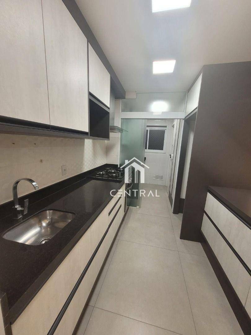 Apartamento à venda com 3 quartos, 106m² - Foto 12