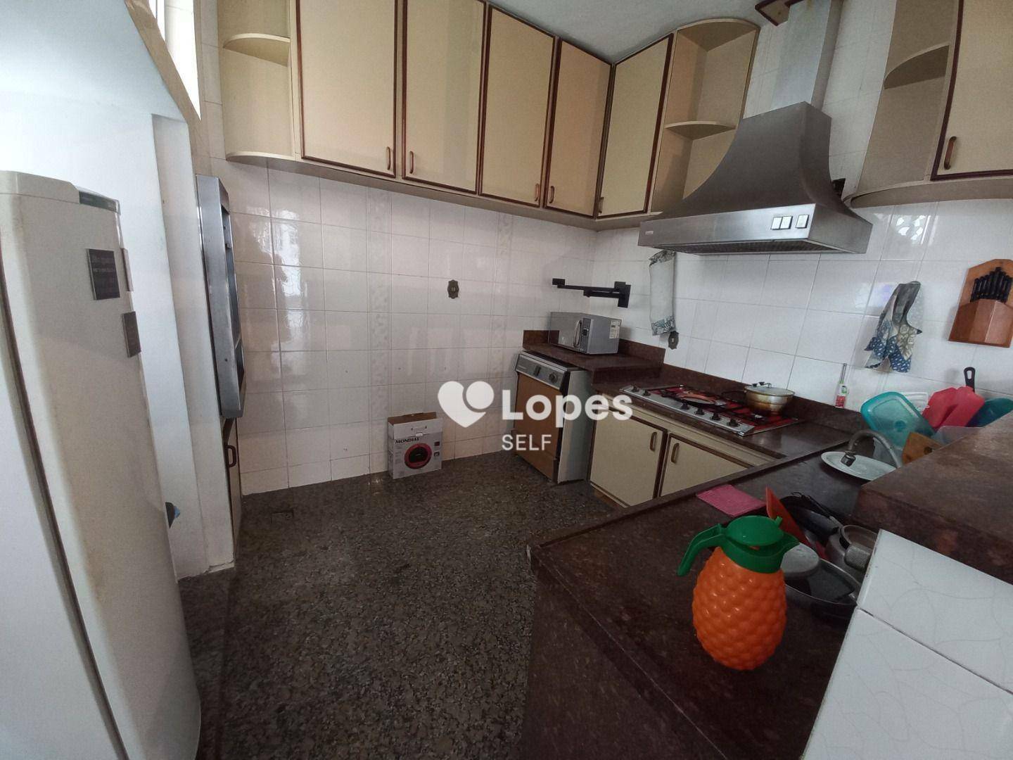 Casa à venda com 6 quartos, 450m² - Foto 16