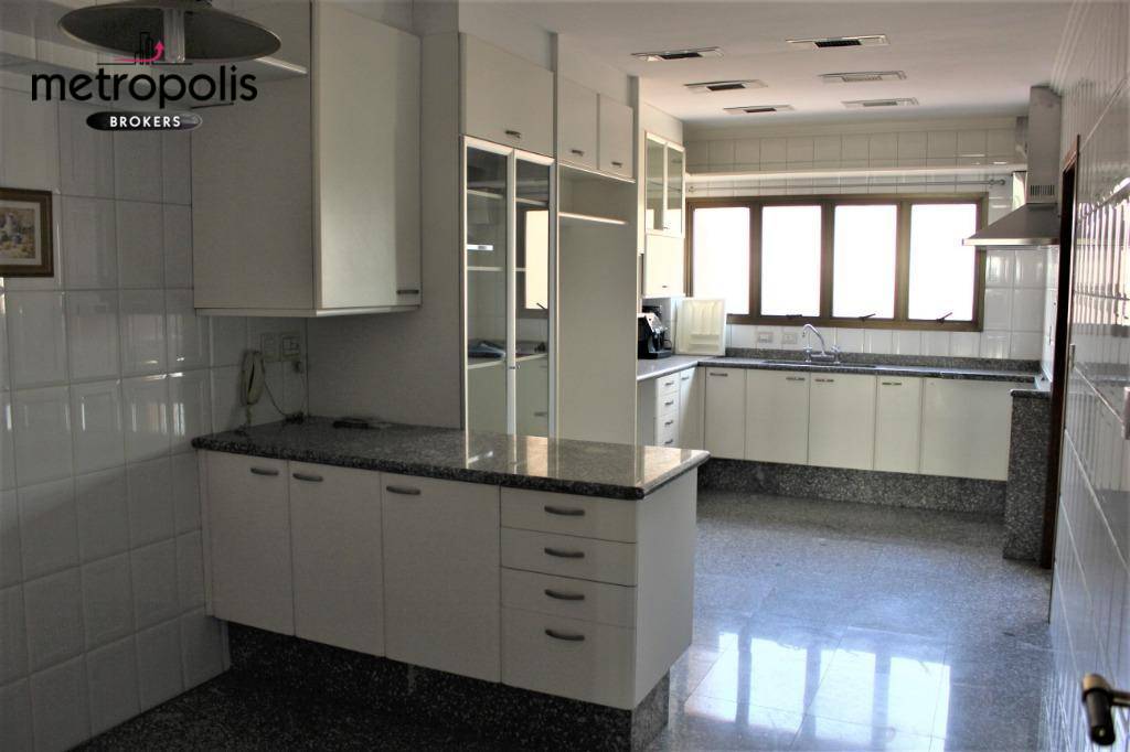 Apartamento à venda com 3 quartos, 242m² - Foto 8