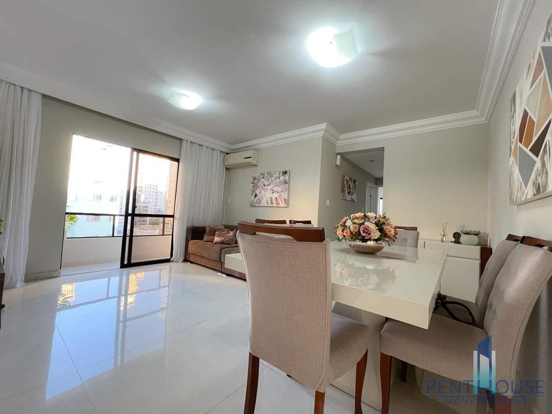 Apartamento à venda com 3 quartos, 85m² - Foto 1