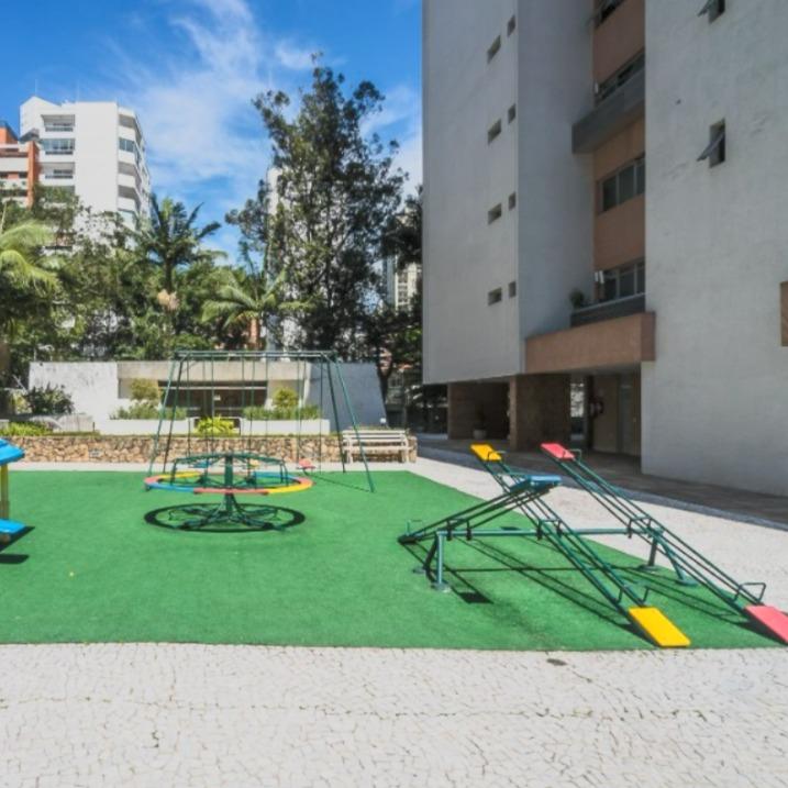 Apartamento à venda com 4 quartos, 180m² - Foto 18