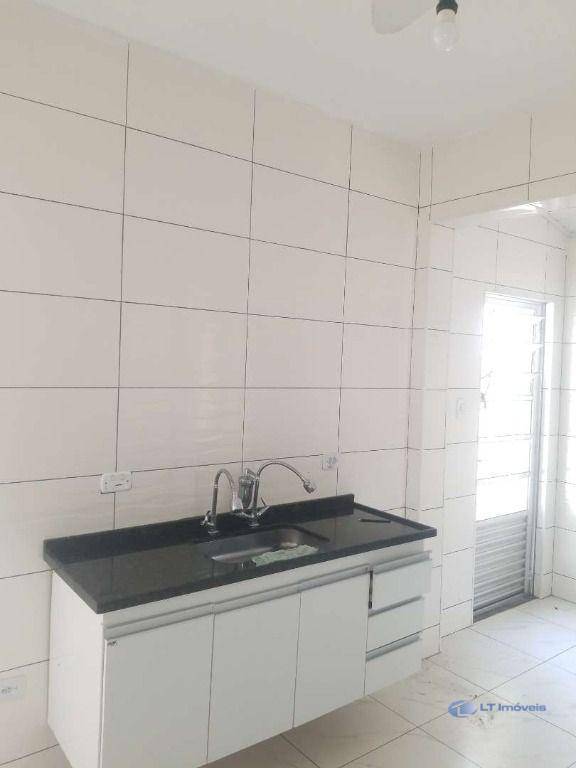 Casa à venda com 2 quartos, 83m² - Foto 2