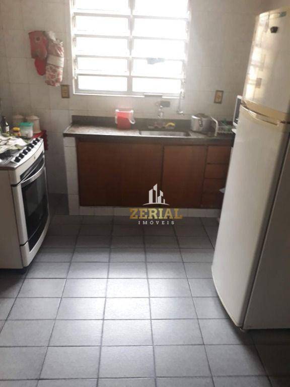 Casa à venda com 3 quartos, 200m² - Foto 12