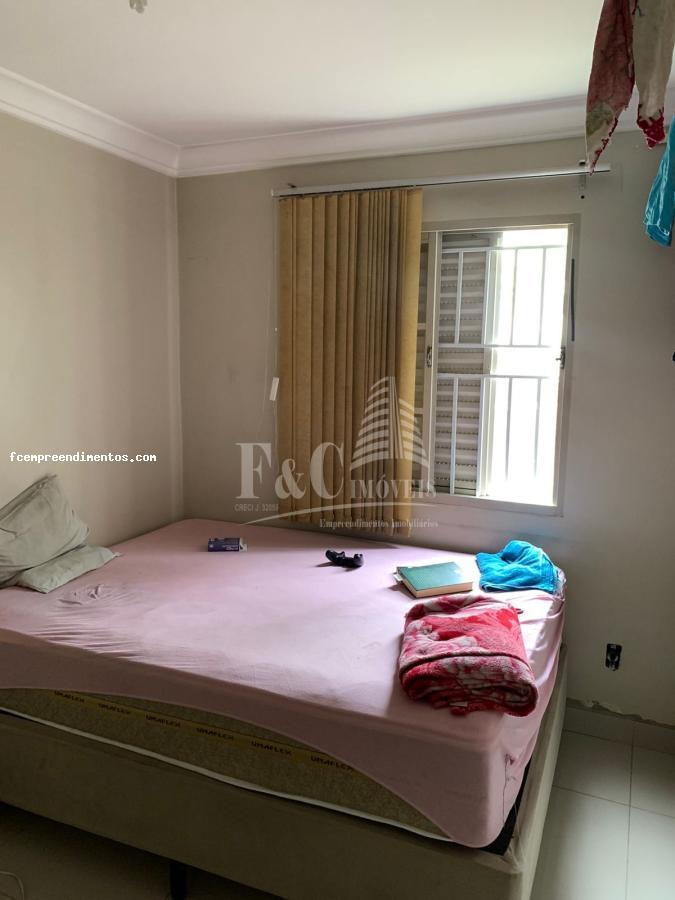 Apartamento à venda com 3 quartos, 60m² - Foto 3