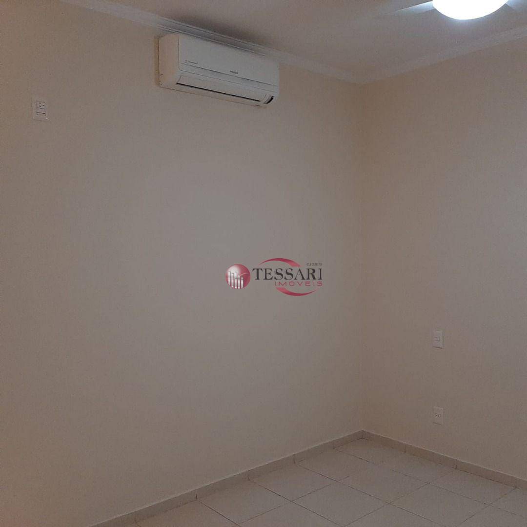 Casa à venda com 3 quartos, 216m² - Foto 15