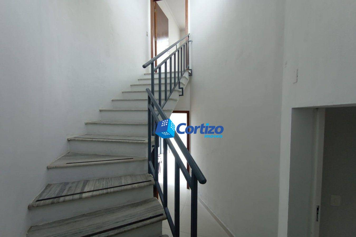 Casa para alugar com 3 quartos, 200M2 - Foto 7