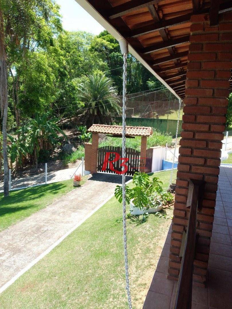 Chácara à venda com 3 quartos, 250m² - Foto 2