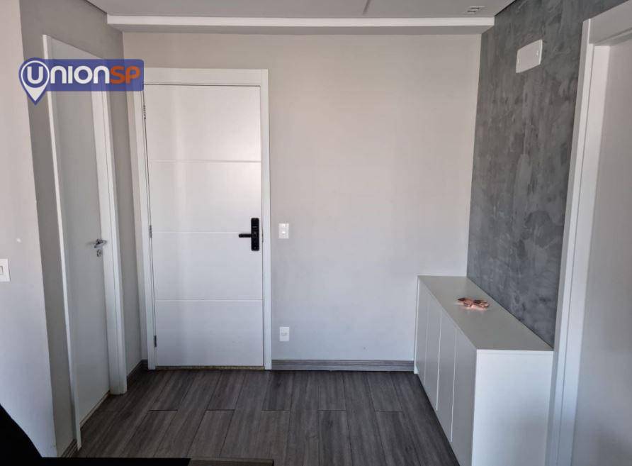 Apartamento à venda com 1 quarto, 50m² - Foto 3