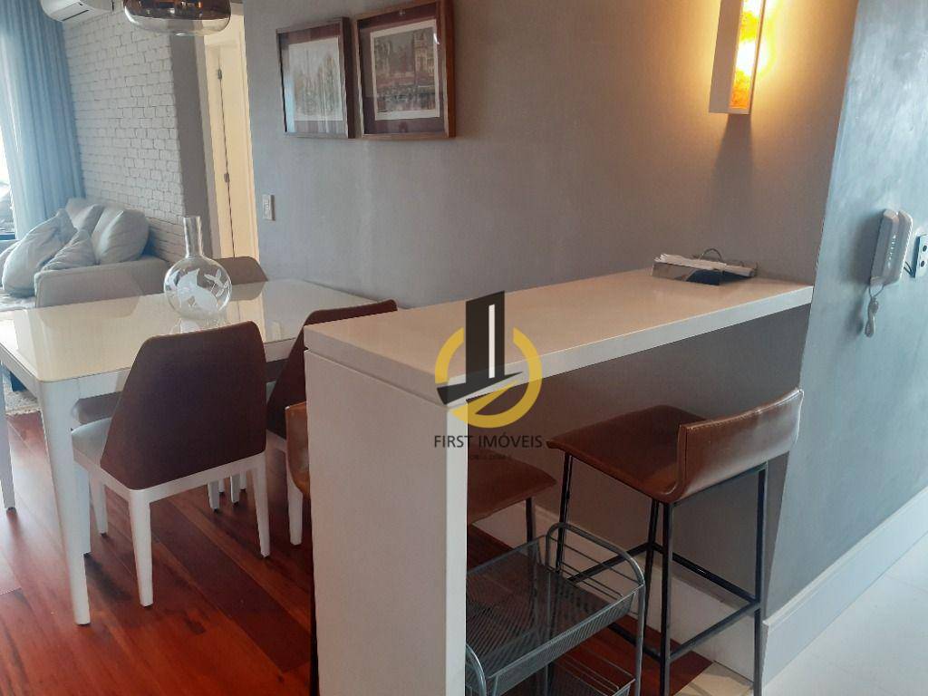 Apartamento à venda com 2 quartos, 71m² - Foto 4