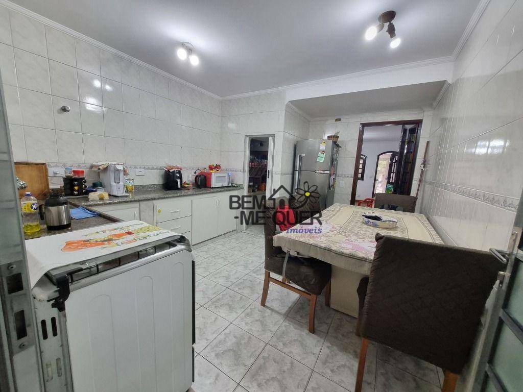 Sobrado à venda com 3 quartos, 162m² - Foto 1