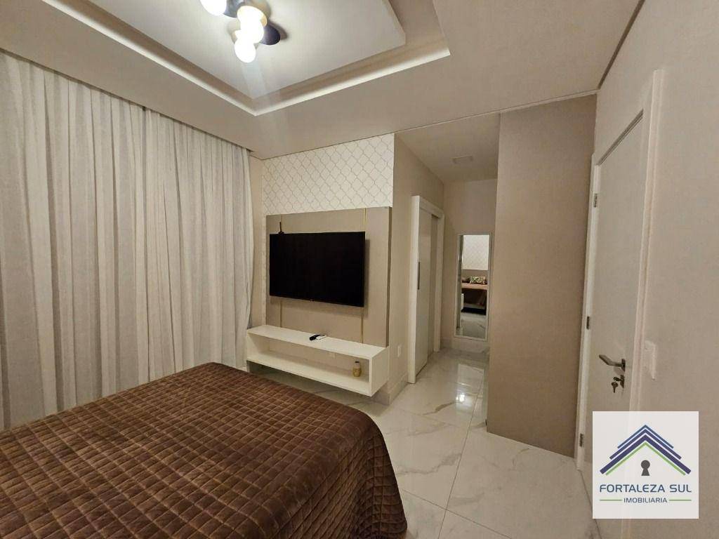 Casa de Condomínio à venda com 5 quartos, 380m² - Foto 5