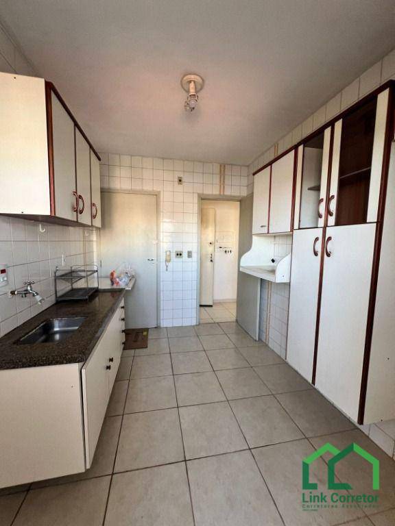 Apartamento à venda e aluguel com 3 quartos, 80m² - Foto 4