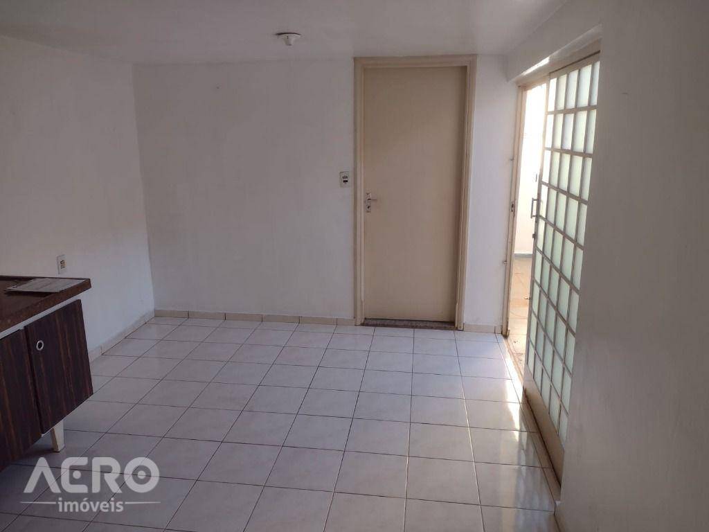 Casa à venda com 3 quartos, 150m² - Foto 13