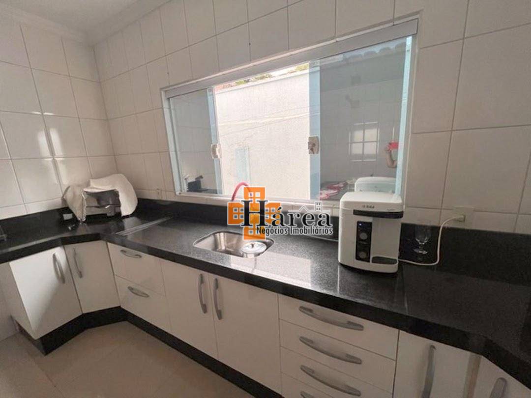 Casa à venda com 2 quartos, 280m² - Foto 5