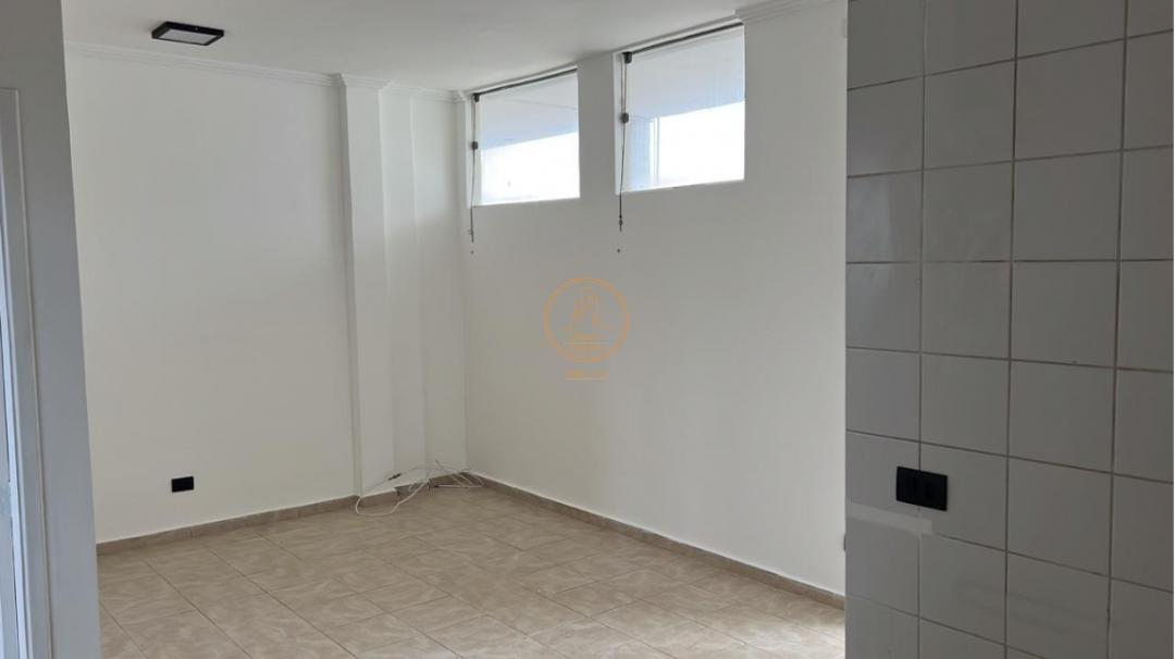 Apartamento para alugar com 1 quarto, 70m² - Foto 2