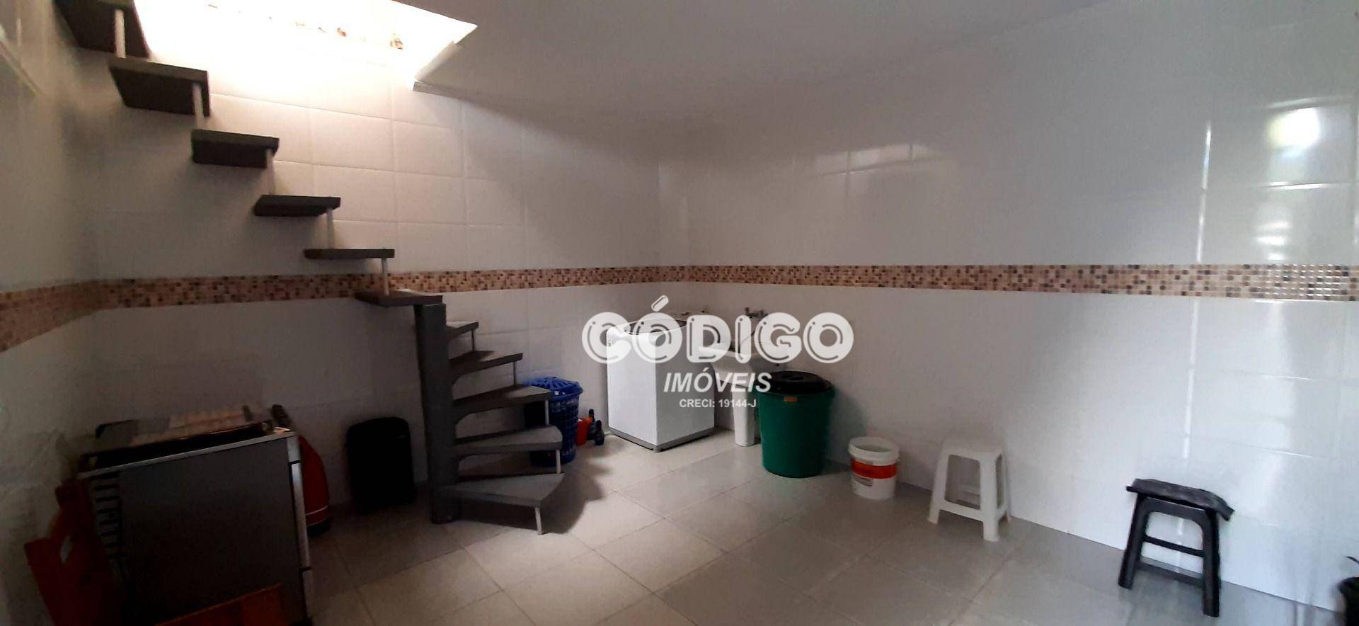 Sobrado à venda com 2 quartos, 178m² - Foto 23