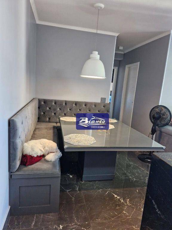 Apartamento à venda com 2 quartos, 68m² - Foto 8