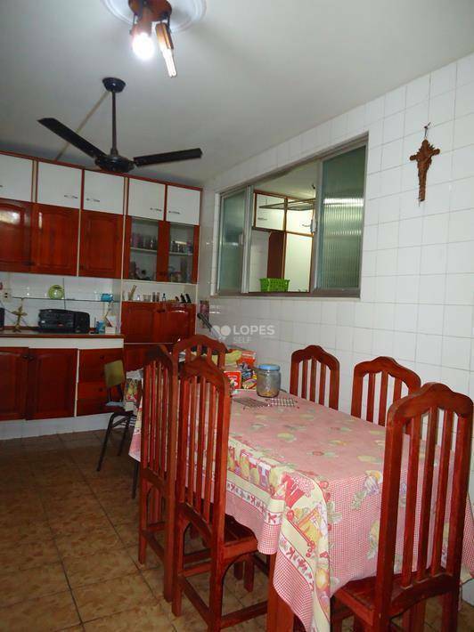 Apartamento à venda com 3 quartos, 182m² - Foto 19