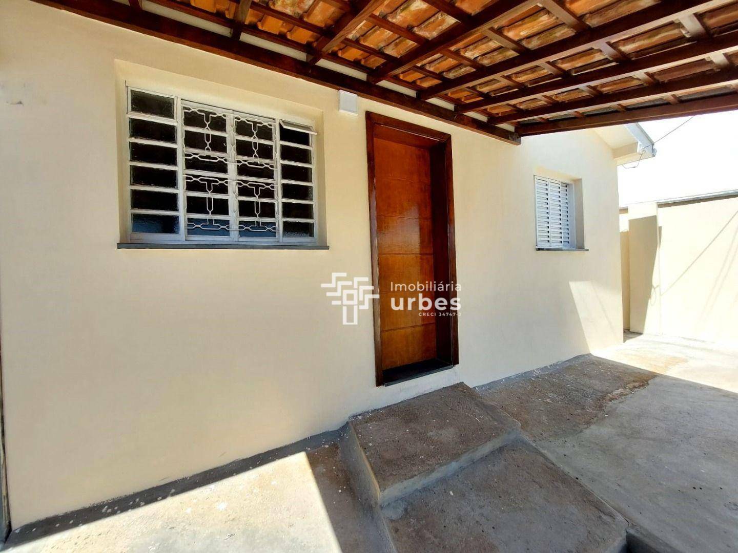 Casa para alugar com 2 quartos, 70m² - Foto 1