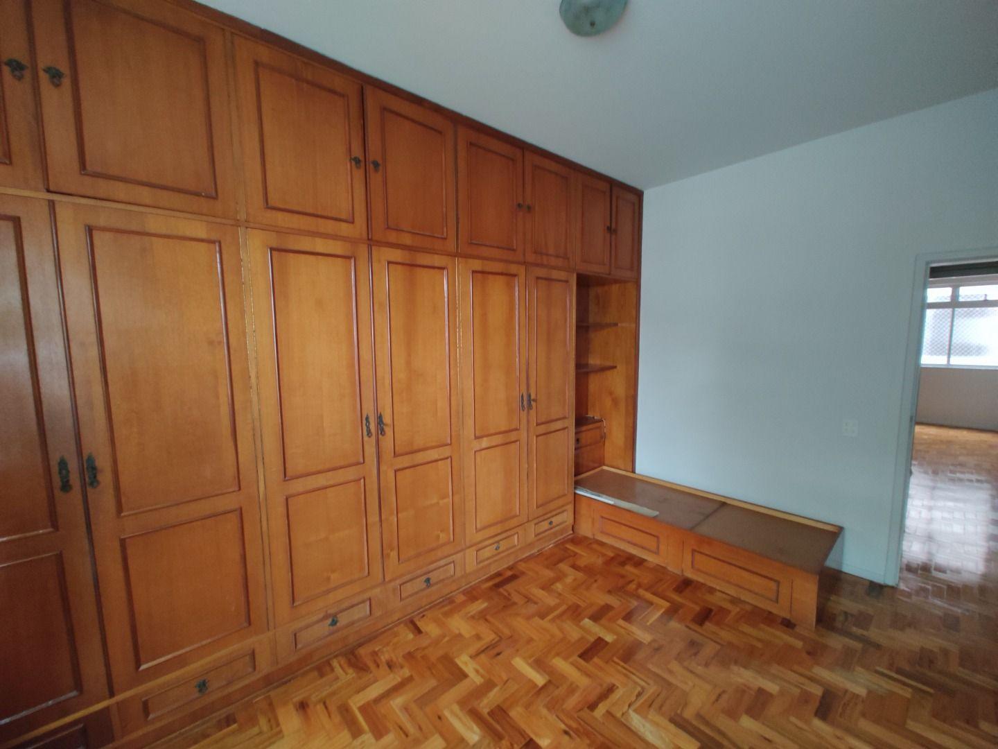 Apartamento à venda com 3 quartos, 135m² - Foto 7