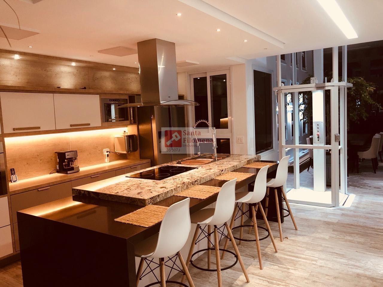 Cobertura à venda com 3 quartos, 220m² - Foto 1