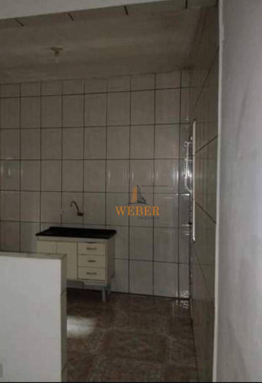 Sobrado à venda com 8 quartos, 150m² - Foto 7