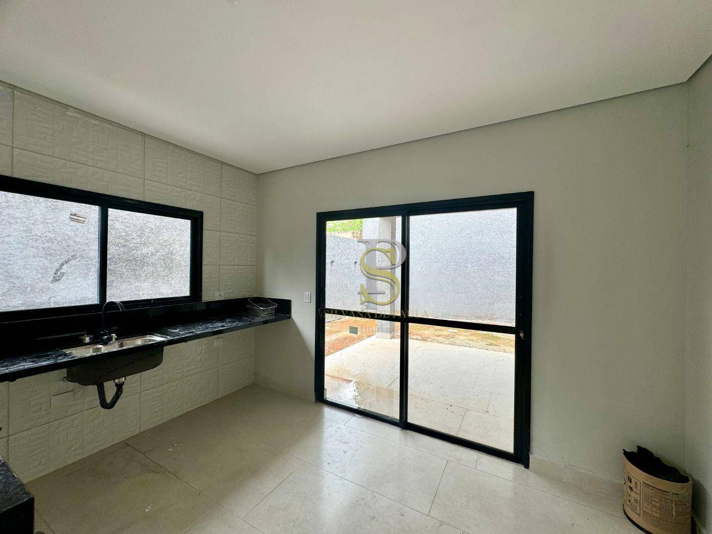 Casa à venda com 3 quartos, 135m² - Foto 11