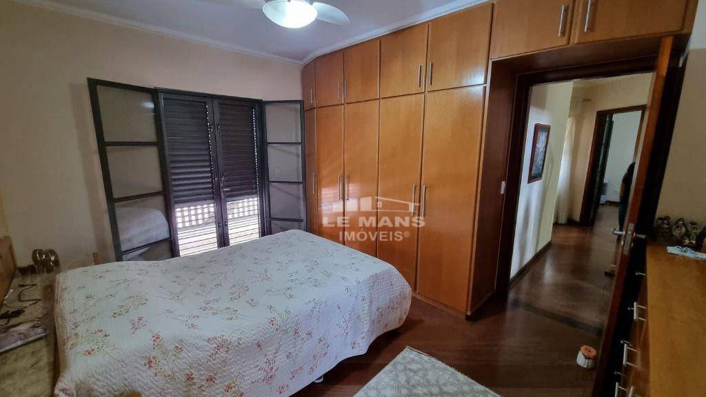 Casa à venda com 3 quartos, 205m² - Foto 19