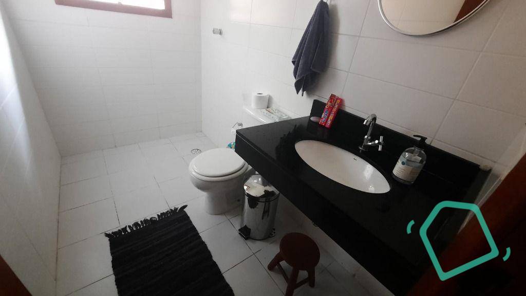 Casa de Condomínio à venda com 3 quartos, 300m² - Foto 35