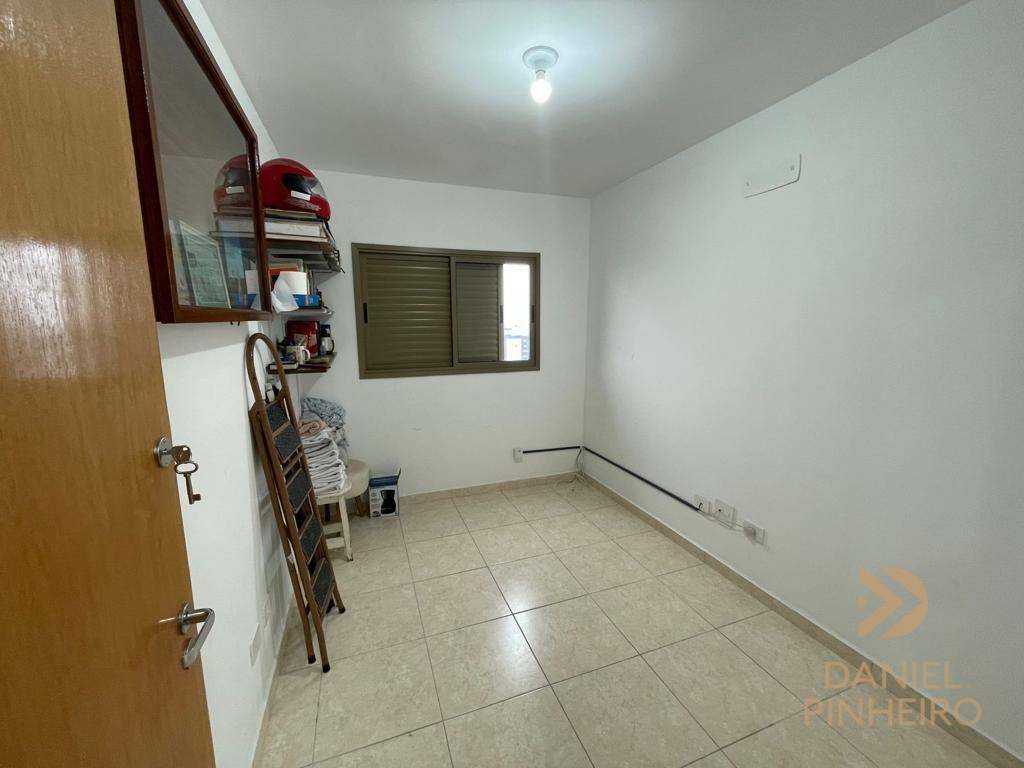 Apartamento à venda com 2 quartos, 60m² - Foto 15