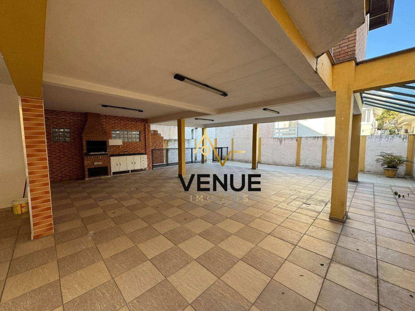 Casa de Condomínio à venda e aluguel com 3 quartos, 300m² - Foto 30