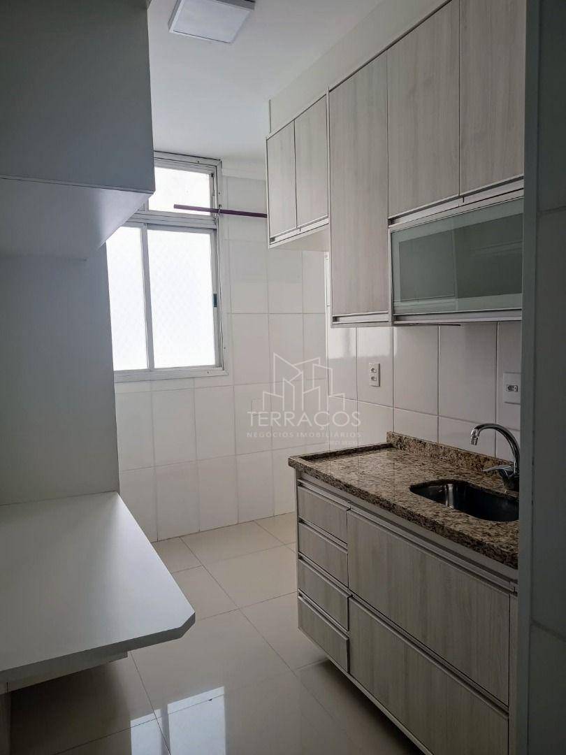 Apartamento à venda com 3 quartos, 72m² - Foto 3