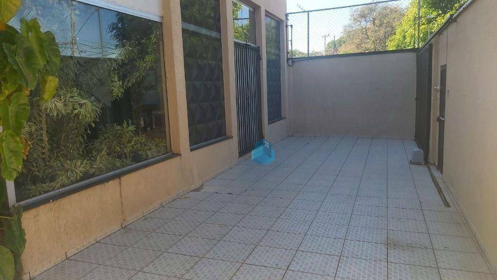 Casa à venda com 2 quartos, 253m² - Foto 5