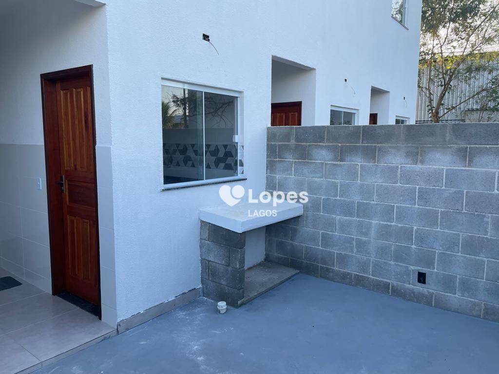 Casa à venda com 2 quartos, 81m² - Foto 9