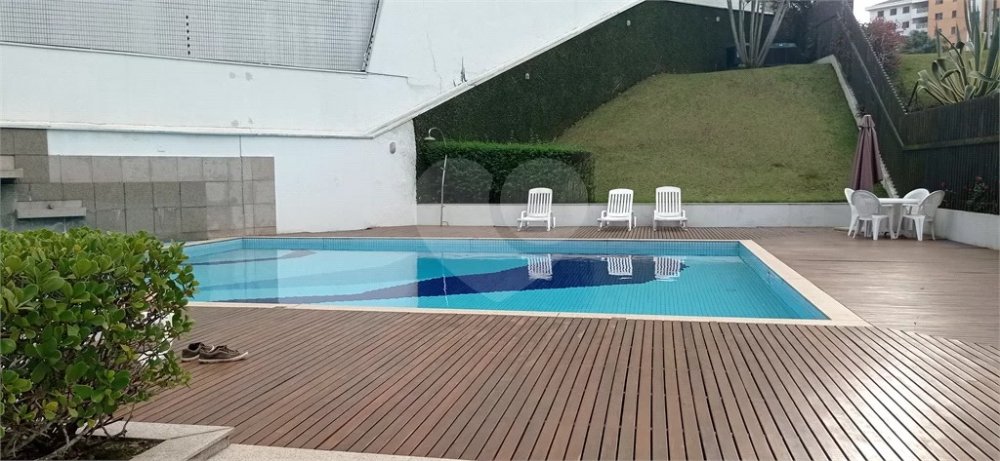 Apartamento à venda com 3 quartos, 120m² - Foto 2