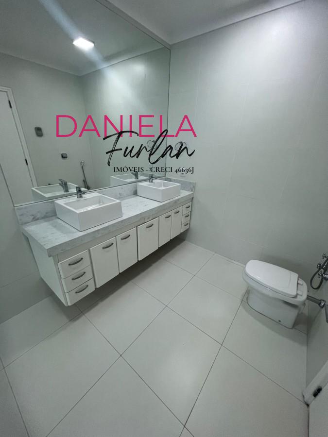 Casa de Condomínio à venda com 4 quartos, 500m² - Foto 32