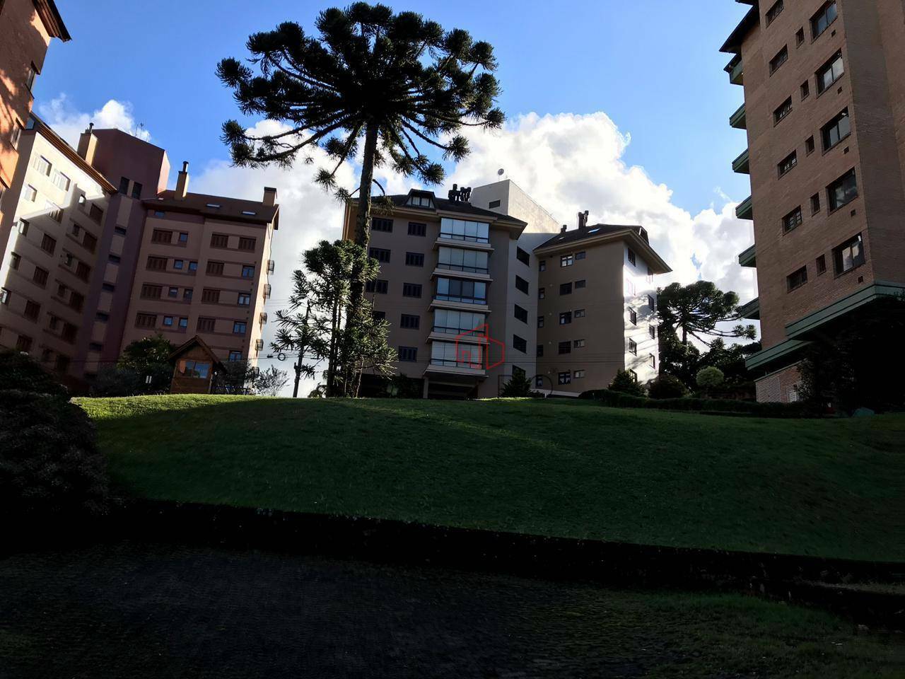 Loteamento e Condomínio à venda, 1261M2 - Foto 1