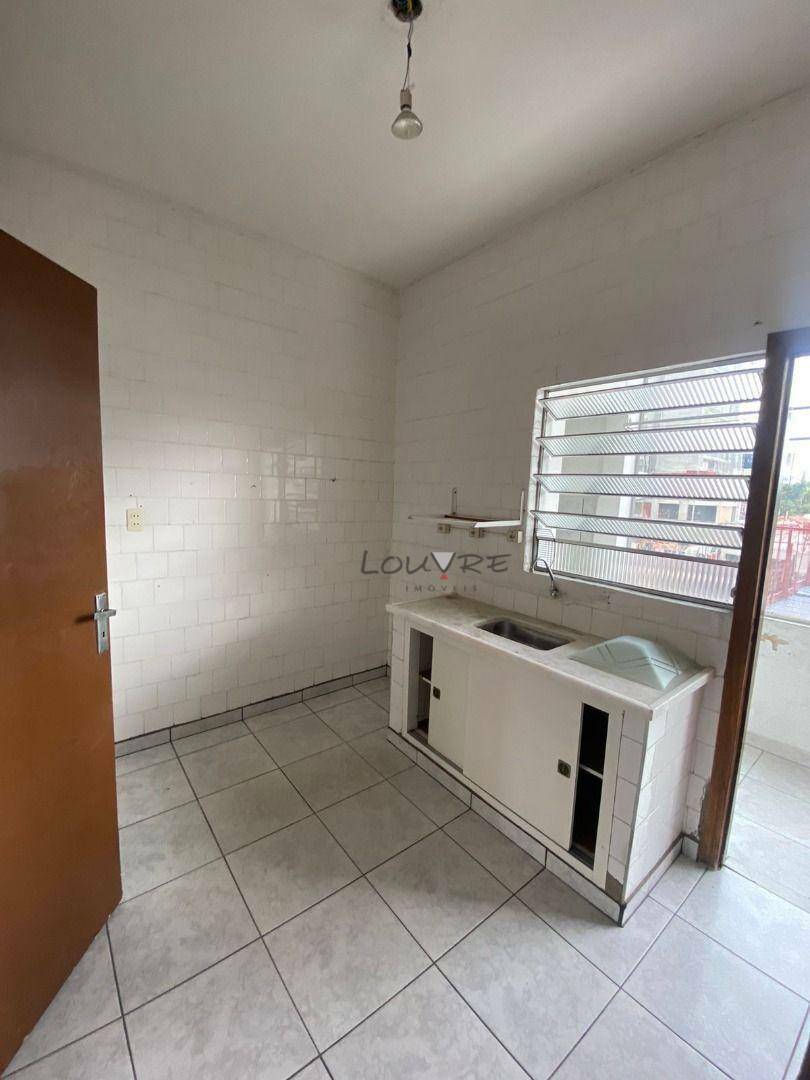 Apartamento para alugar com 2 quartos, 80m² - Foto 11