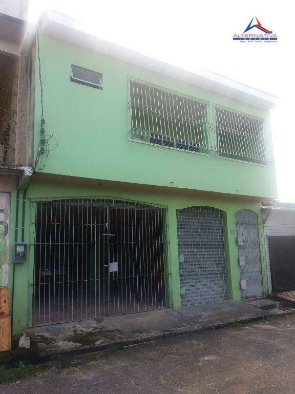 Casa à venda com 3 quartos, 240m² - Foto 1