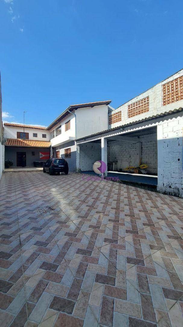 Sobrado para alugar com 2 quartos, 229m² - Foto 5