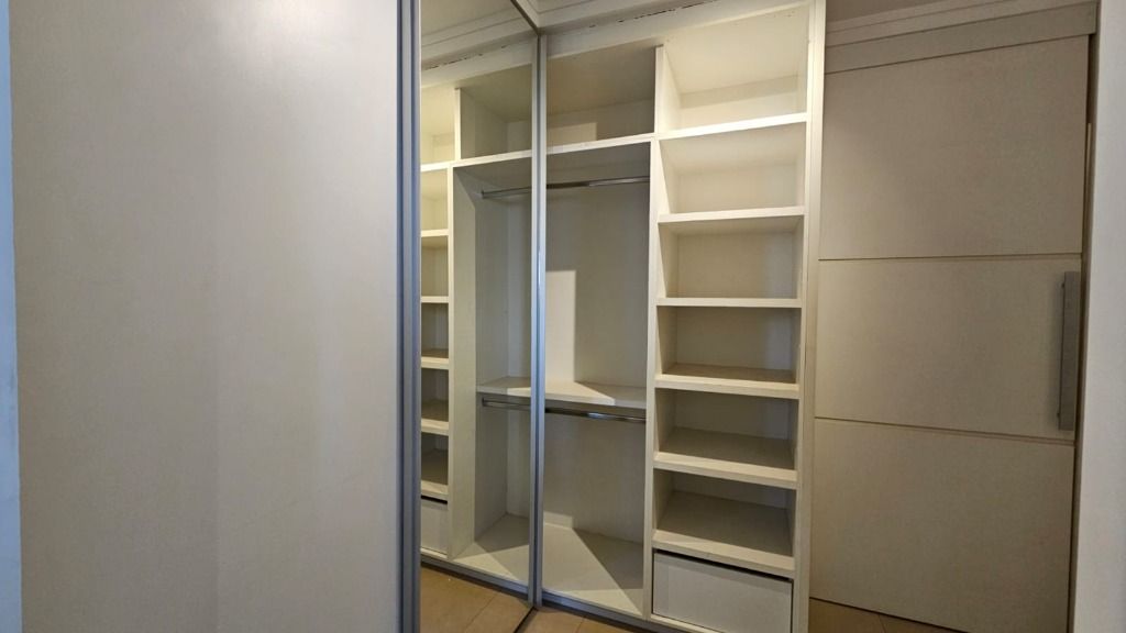 Apartamento para alugar com 3 quartos, 157m² - Foto 9