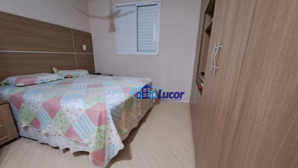 Apartamento à venda com 3 quartos, 115m² - Foto 2