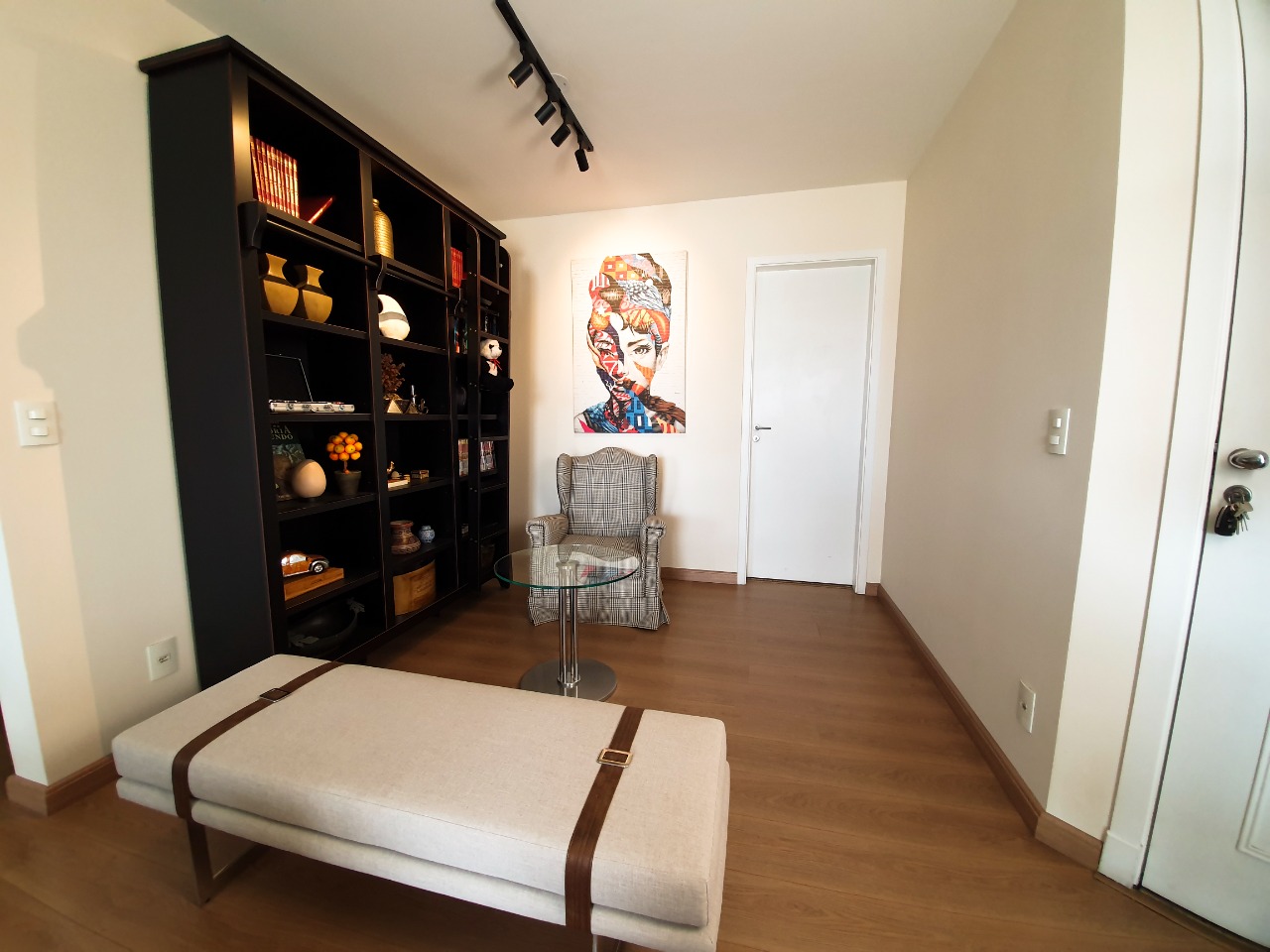 Apartamento à venda com 3 quartos, 96m² - Foto 2