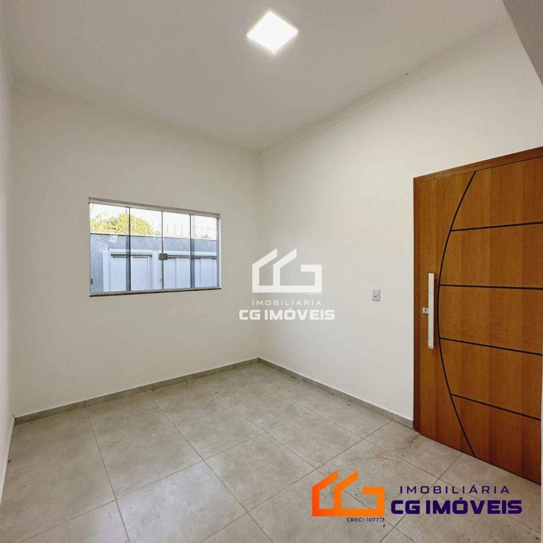 Casa à venda com 2 quartos, 70m² - Foto 3