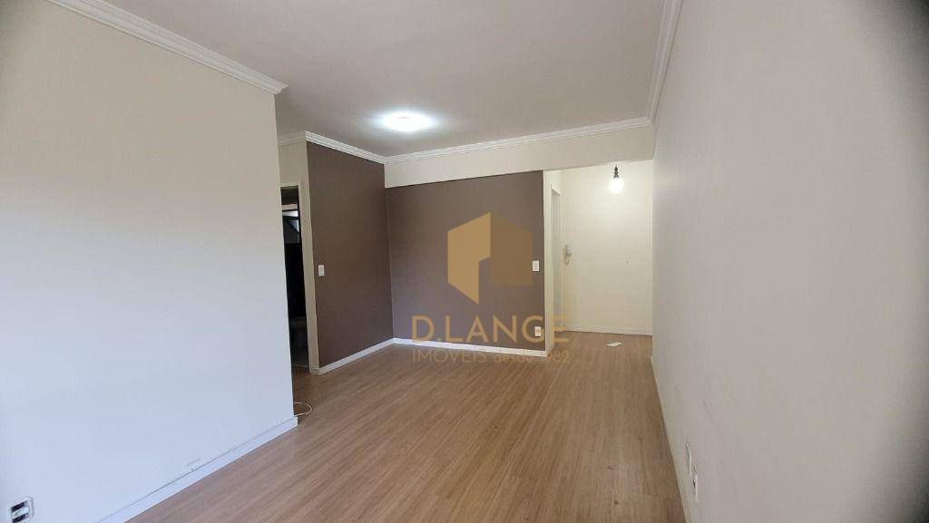 Apartamento à venda com 3 quartos, 75m² - Foto 2